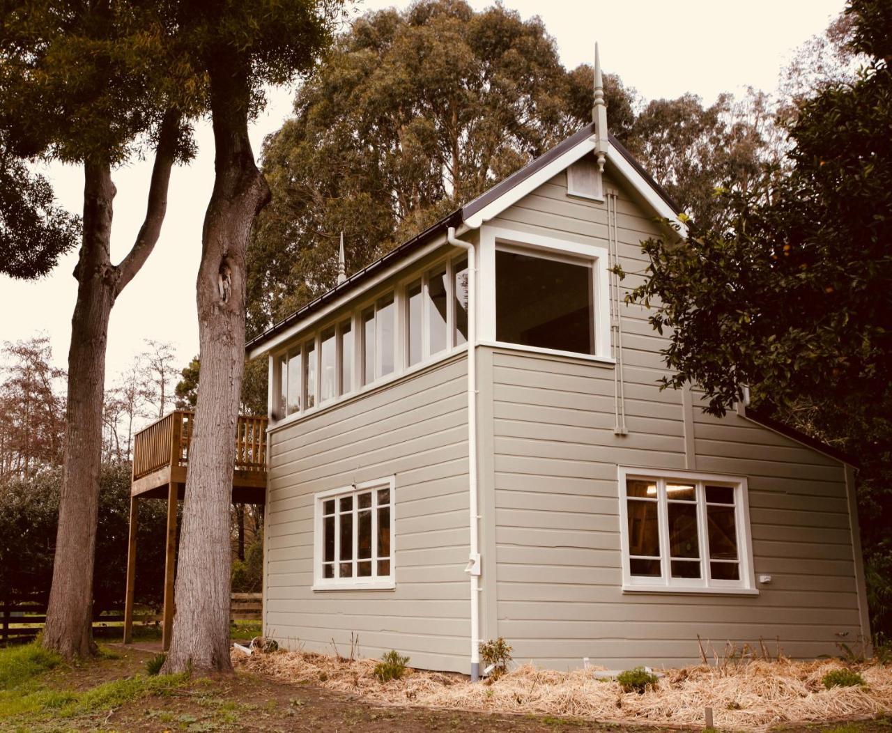 The Signal Box Hotel Whanganui Exterior foto